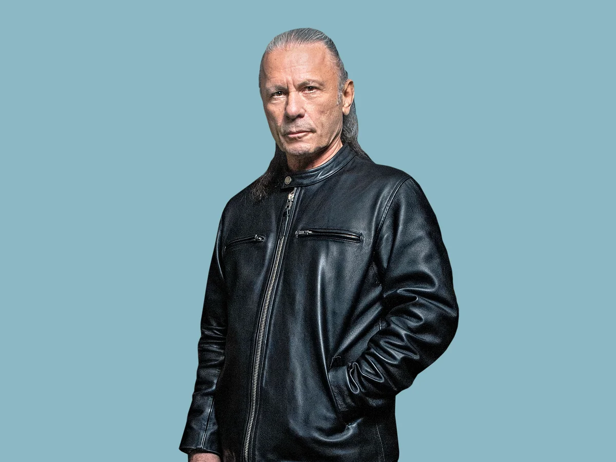 Bruce Dickinson fala sobre a semelhança entre Iron Maiden e Rolling Stones