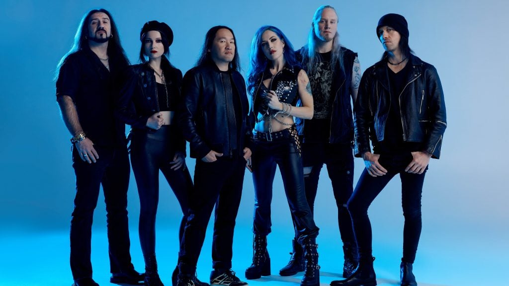 Alissa White-Gluz é anunciada como nova co- vocalista do Dragonforce