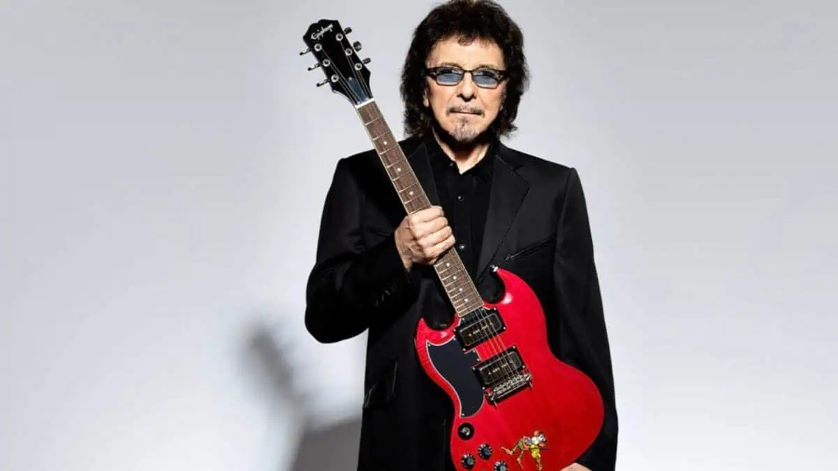 Tony Iommi anuncia o seu novo álbum solo, ‘From The Dark’ e libera clipe do single “World Alone”